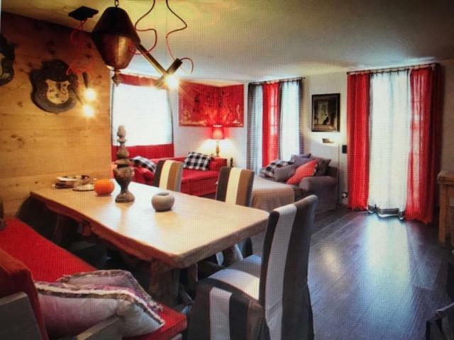 Apartamento chesa la posta Samedan Exterior foto
